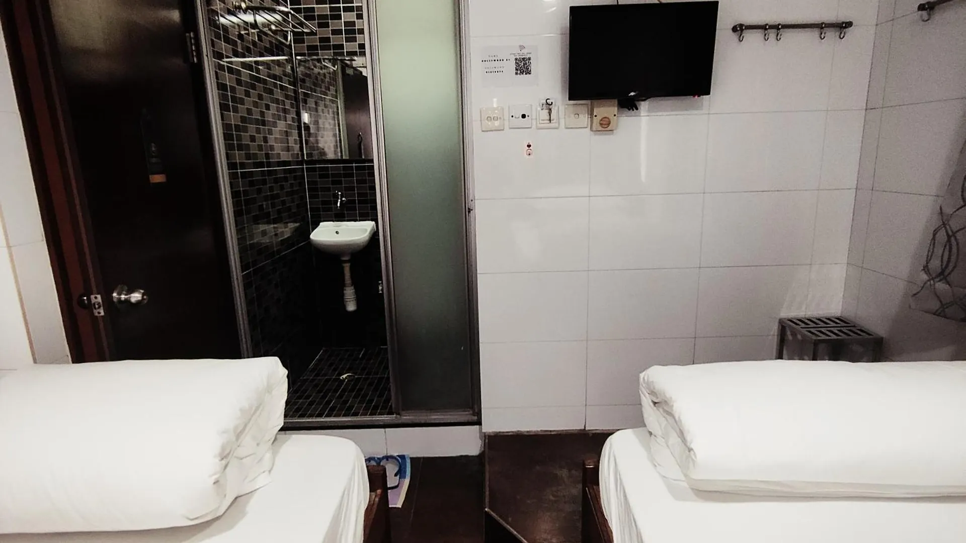 Four Seasons Hostel Hong Kong China